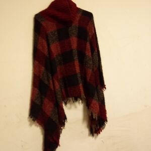 Elegant Checkered Women's Poncho in Red and Black